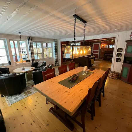 Family By Mylla With Private Dock Feriehus